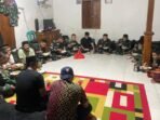 Keakraban di Pos 1 Kesongo: Sinergi antara Satgas TMMD 129 Bojonegoro dan Masyarakat Keakraban di Pos 1 Kesongo: Sinergi antara Satgas TMMD 129 Bojonegoro dan Masyarakat