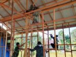 Keterlibatan Satgas TMMD dalam Membangun Rumah Warga