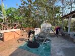 Sinergi Satgas TMMD Ke-129 Kodim 0813/Bojonegoro dalam Renovasi Rumah Ibu Jasmiati