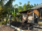 Pengerjaan Drainase Dusun Krebet Dipercepat dengan Excavator oleh Satgas TMMD Ke-129