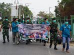 Atasi Dampak Kabut Asap, Persit KCK 102 dan PT BPP Distribusikan Ribuan Masker Gratis di Sampit Atasi Dampak Kabut Asap, Persit KCK 102 dan PT BPP Distribusikan Ribuan Masker Gratis di Sampit