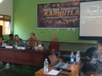 Edukasi Pencegahan Karhutla, Tim Mabes TNI Sambangi Warga Basarang Edukasi Pencegahan Karhutla, Tim Mabes TNI Sambangi Warga Basarang