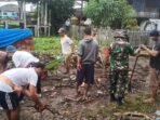 Antisipasi Banjir di Pinrang, Babinsa Ajak Warga Desa Samaulue Bersihkan Drainase Antisipasi Banjir di Pinrang, Babinsa Ajak Warga Desa Samaulue Bersihkan Drainase