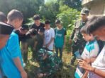 Hijaukan Desa Allakuang, Koramil Maritengngae Libatkan Santri Ponpes As-Salman dalam Penanaman Pohon