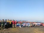Babinsa dan Pelajar Bersatu Dalam Aksi Bersih Pantai di World Cleanup Day 2026