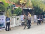 Sinergi Bersih Pantai, Babinsa Kutampi Kaler Gelar Aksi Gotong Royong