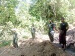 Dandim 1626/Bangli dan Babinsa Tinjau Lokasi Pembangunan Jembatan di Peninjoan Dandim 1626/Bangli dan Babinsa Tinjau Lokasi Pembangunan Jembatan di Peninjoan